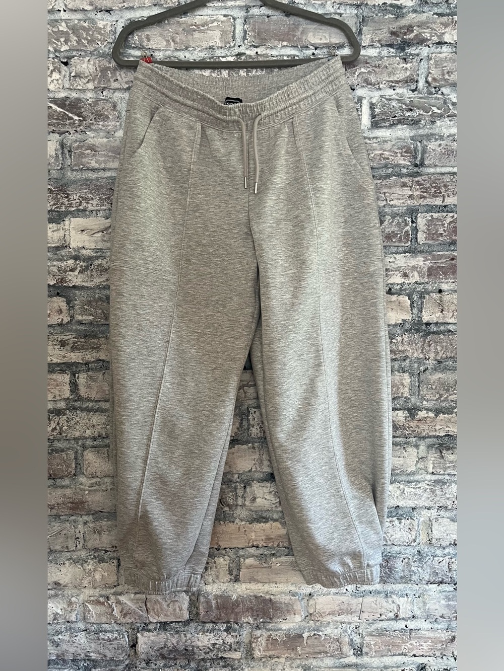 Grey Drawstring Sweatpants with unique gathering at ankles NWOT smoke & pet free